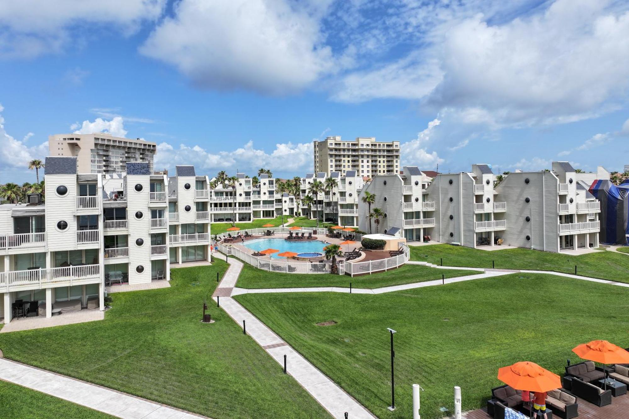 New Stunning Ocean-View Beachfront Resort, Heated Pool! South Padre Island Kültér fotó